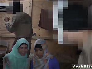 femmes do porno arab Operation labia Run!